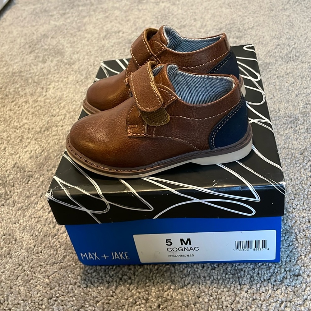 5T dress shoes. Max + Jake. Brand new! Never worn!